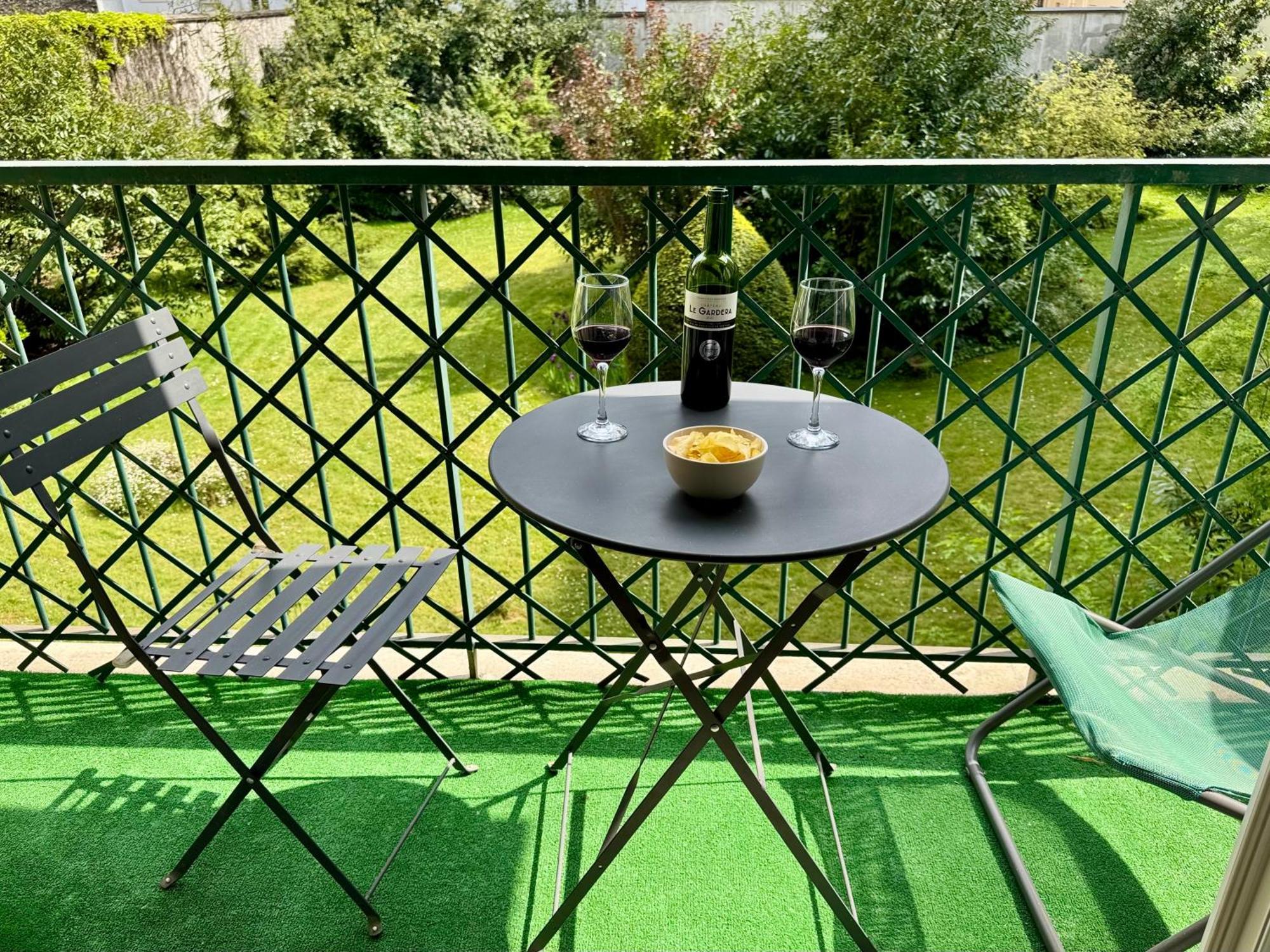 Superbe Appartement Avec Belle Vue Jardin Paris Ngoại thất bức ảnh